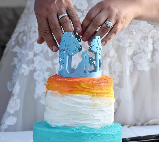 Wedding cake crown topper